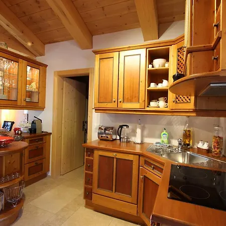 Du Mont Apartment
