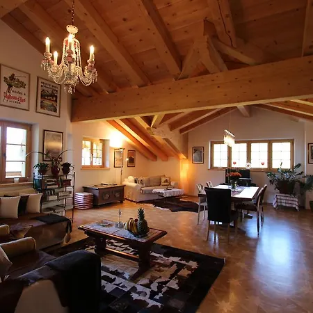 Du Mont Apartment